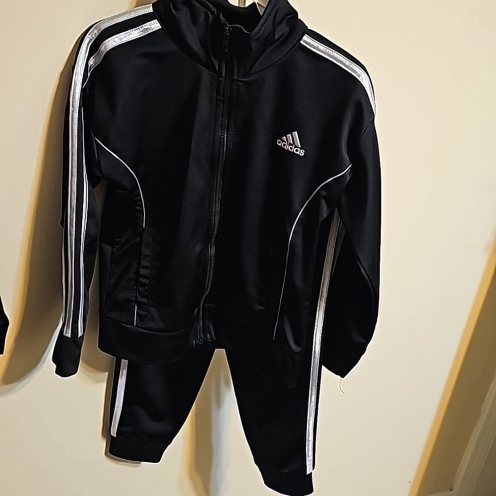 Adidas girls track suit 4t